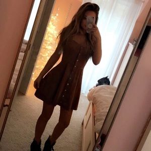 Taupe/light brown buttoned dress